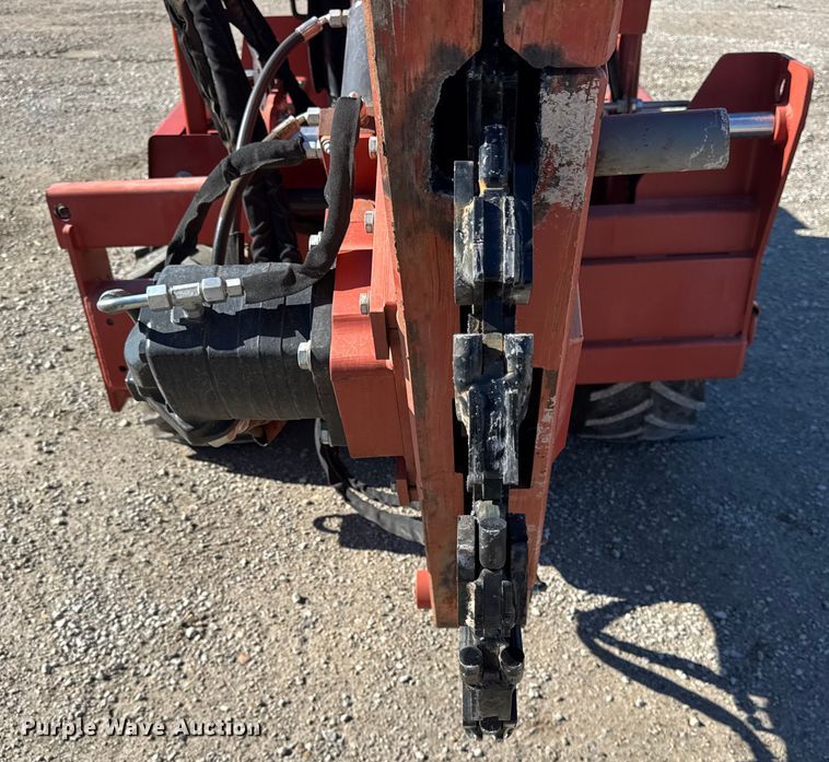 image for item ER0224 2006 Ditch Witch RT40 trencher