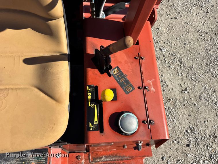 image for item ER0224 2006 Ditch Witch RT40 trencher