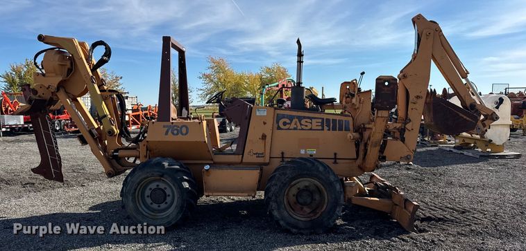 image for item ER0225 1989 Case 760 vibratory cable plow