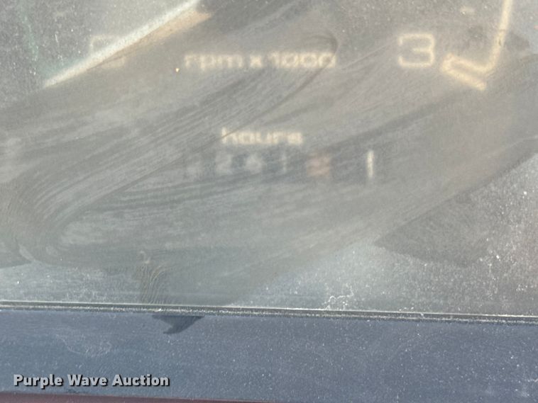 image for item ER0225 1989 Case 760 vibratory cable plow