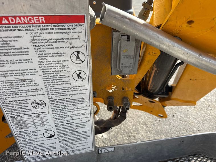 image for item ER0229 2023 Haulotte 4527A boom lift