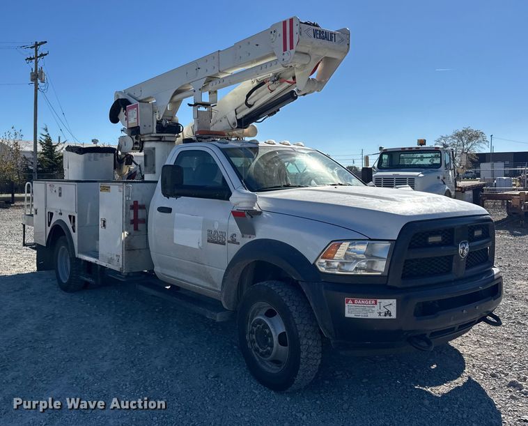 CAMIóN CON CANASTILLA 2016 RAM VERSALIFT