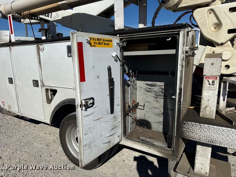 image for item ER0234 2016 RAM 5500 bucket truck