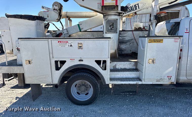 image for item ER0234 2016 RAM 5500 bucket truck