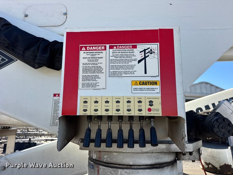 image for item ER0234 2016 RAM 5500 bucket truck