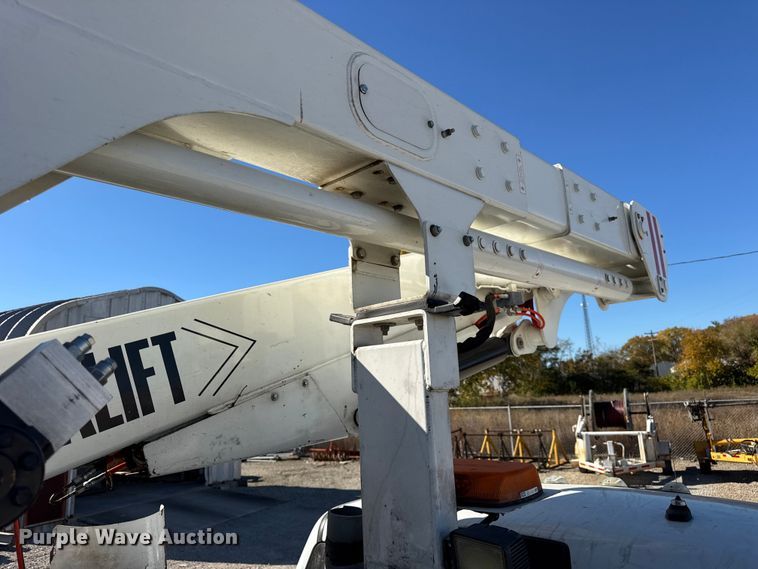 image for item ER0234 2016 RAM 5500 bucket truck