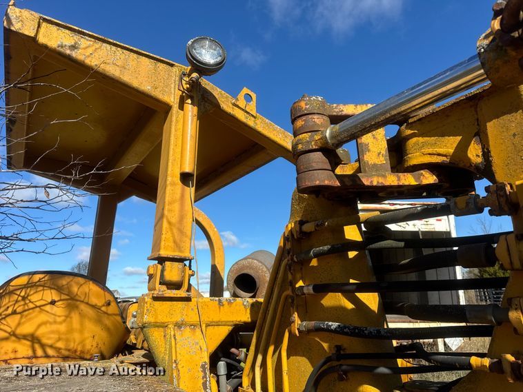 image for item ER0247 Caterpillar 613 elevating scraper