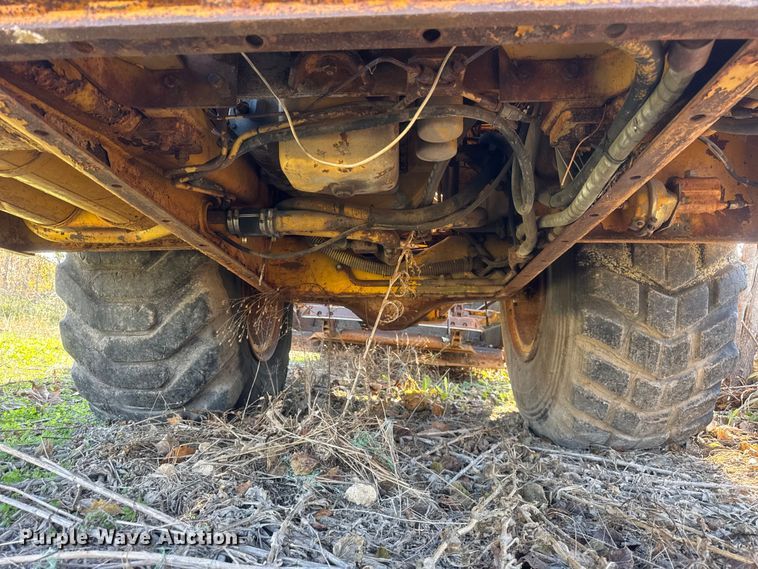 image for item ER0247 Caterpillar 613 elevating scraper