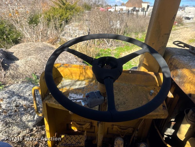 image for item ER0247 Caterpillar 613 elevating scraper