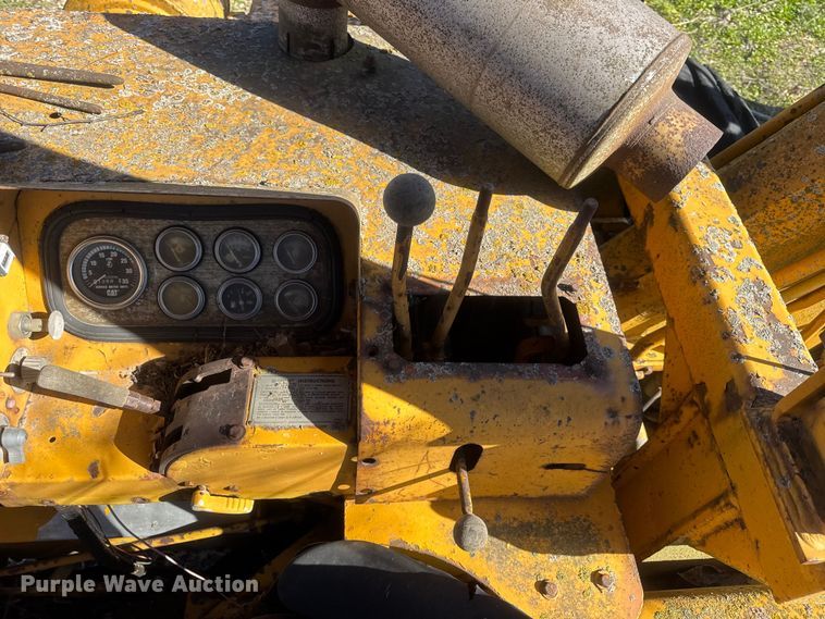 image for item ER0247 Caterpillar 613 elevating scraper