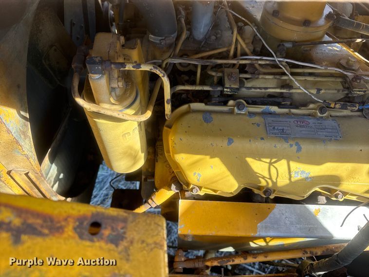 image for item ER0247 Caterpillar 613 elevating scraper