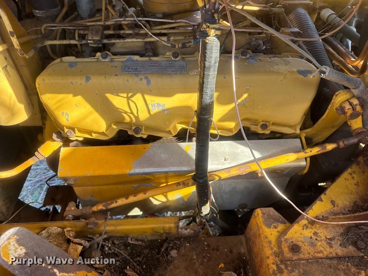 image for item ER0247 Caterpillar 613 elevating scraper