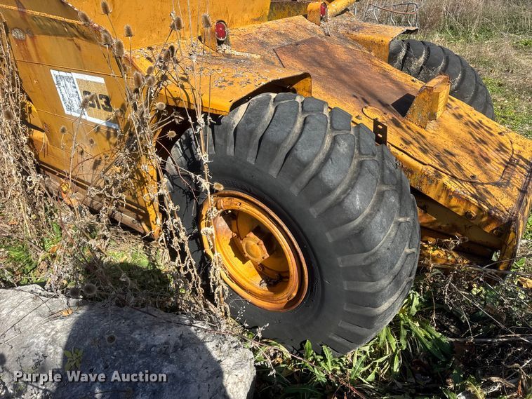 image for item ER0247 Caterpillar 613 elevating scraper