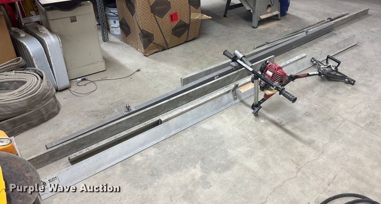 image for item ES1000 Black Beauty  vibrating screed 