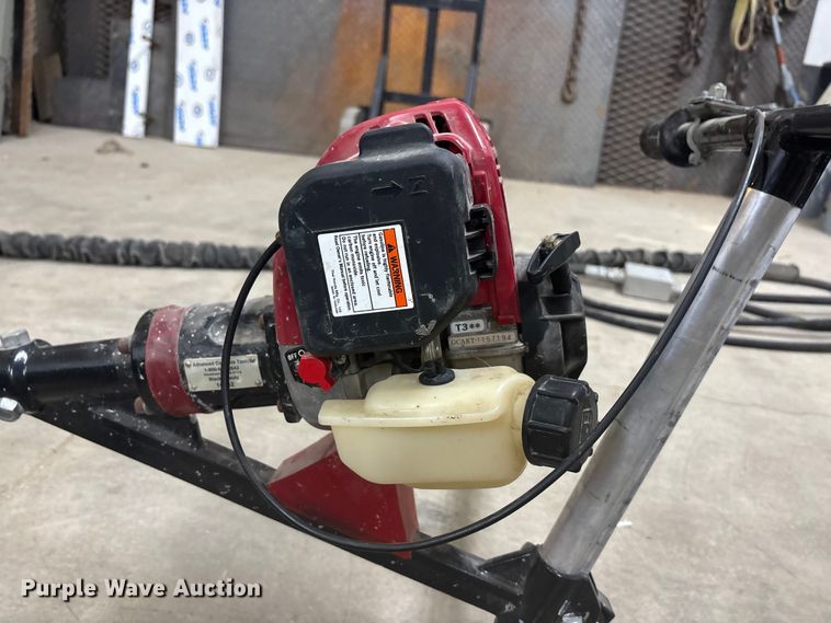 image for item ES1000 Black Beauty  vibrating screed 