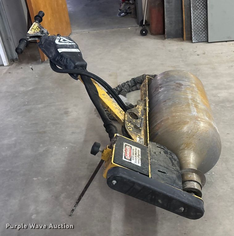 image for item ES1003 Curb roller