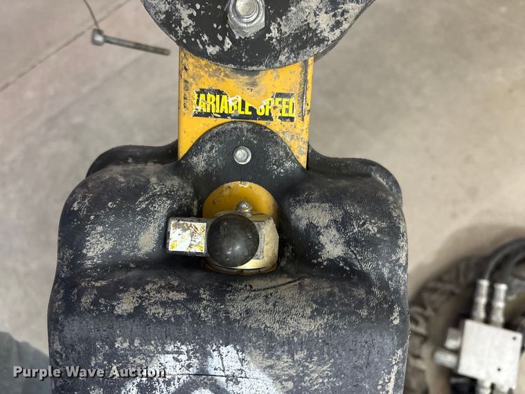 image for item ES1003 Curb roller