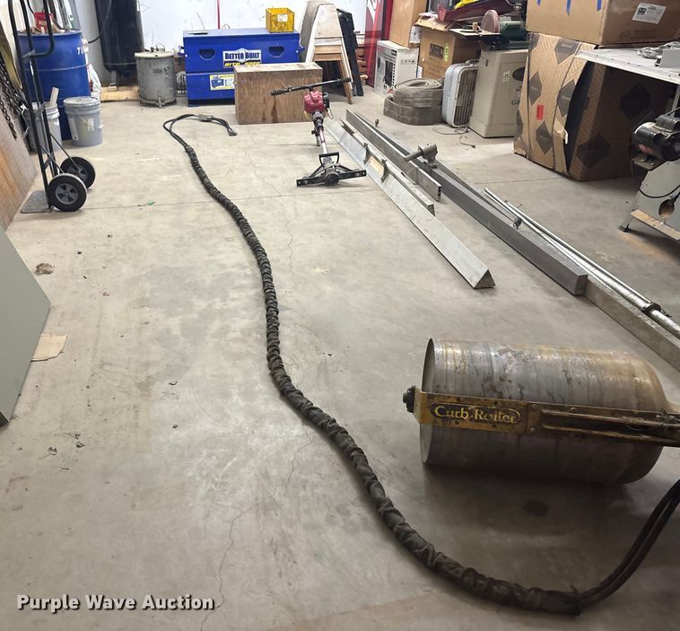 image for item ES1003 Curb roller