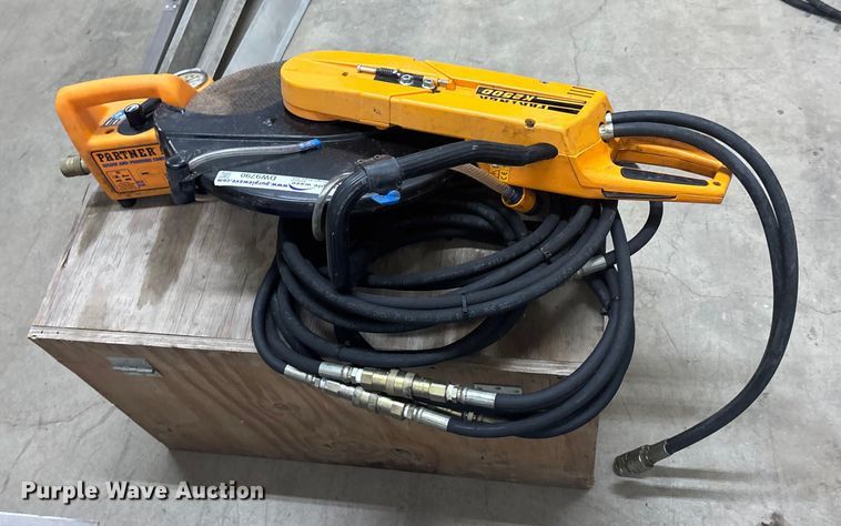 image for item ES1004 Partner K2500 hydraulic concrete saw