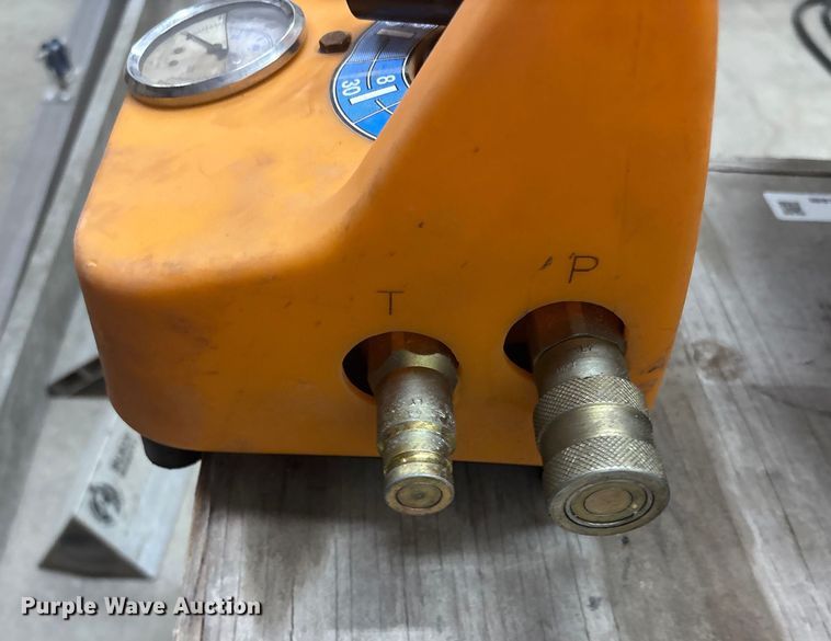 image for item ES1004 Partner K2500 hydraulic concrete saw