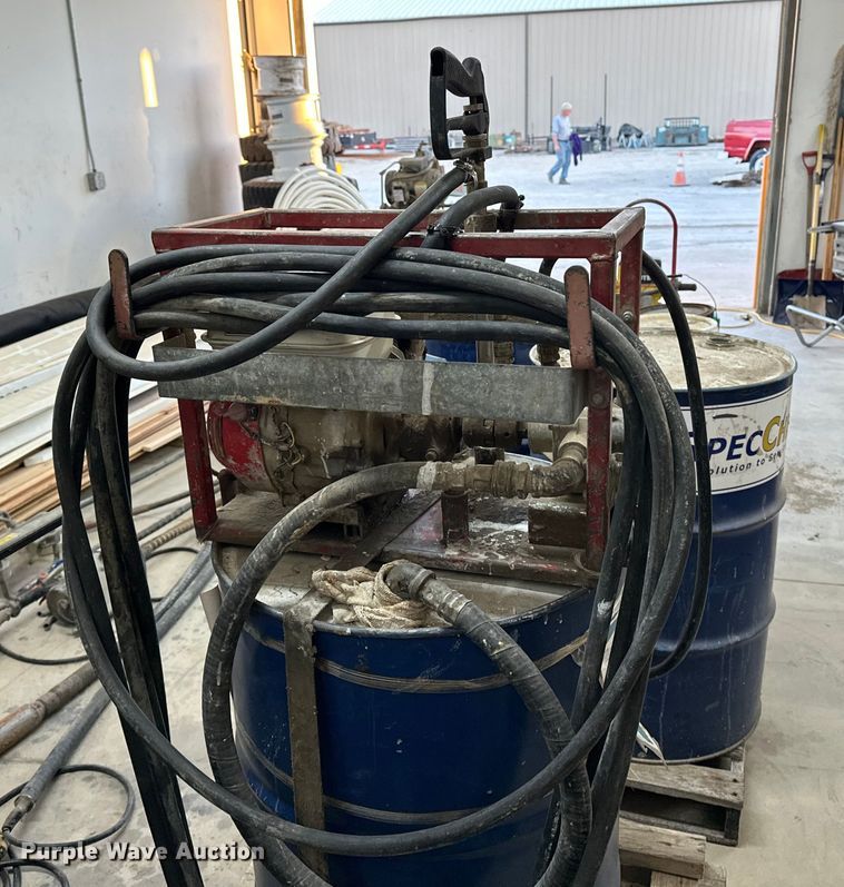 image for item ES1011 Allen Razorback curing compound power sprayer