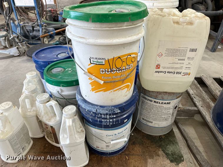 image for item ES1011 Allen Razorback curing compound power sprayer