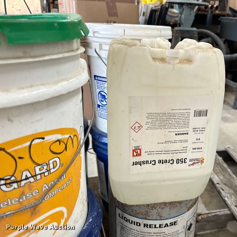 image for item ES1011 Allen Razorback curing compound power sprayer