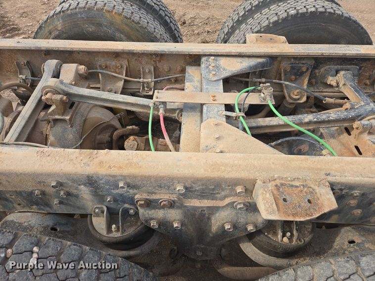 image for item ES2526 1977 Kenworth W900A truck cab and chassis