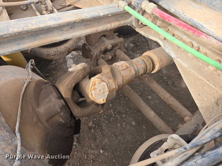 image for item ES2526 1977 Kenworth W900A truck cab and chassis