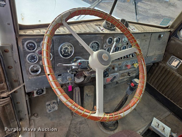 image for item ES2526 1977 Kenworth W900A truck cab and chassis