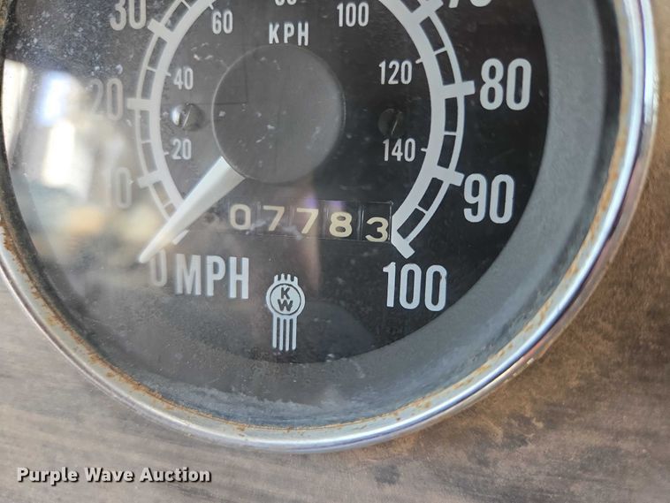 image for item ES2526 1977 Kenworth W900A truck cab and chassis