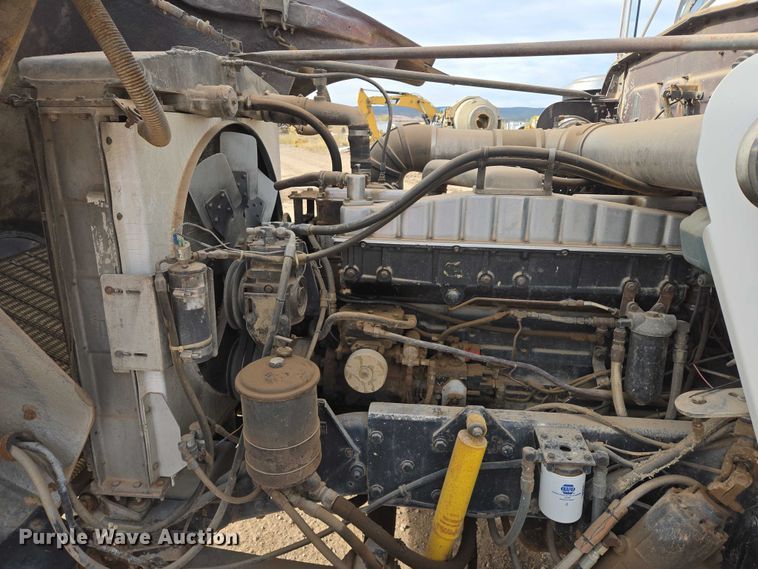 image for item ES2526 1977 Kenworth W900A truck cab and chassis