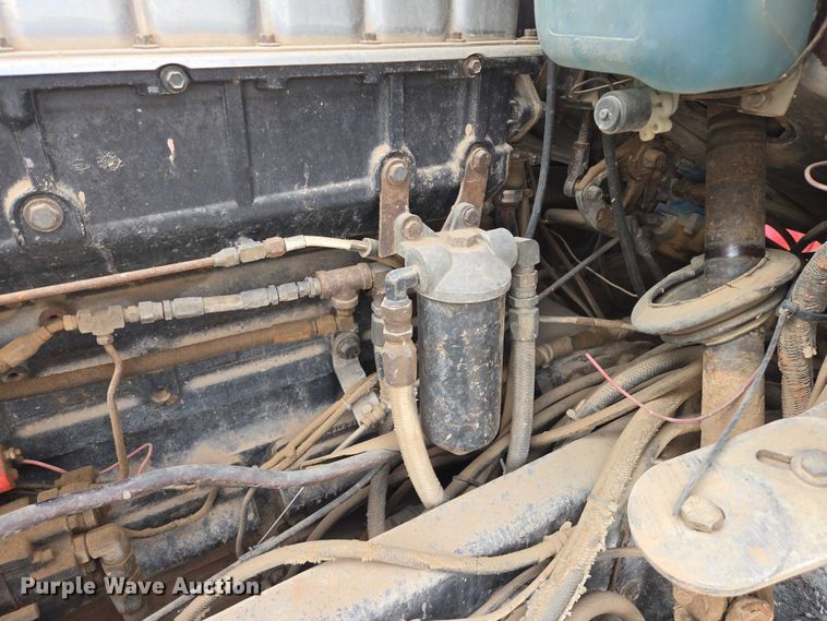 image for item ES2526 1977 Kenworth W900A truck cab and chassis