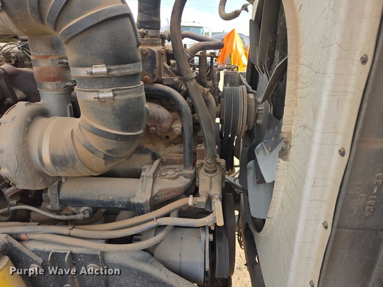 image for item ES2526 1977 Kenworth W900A truck cab and chassis