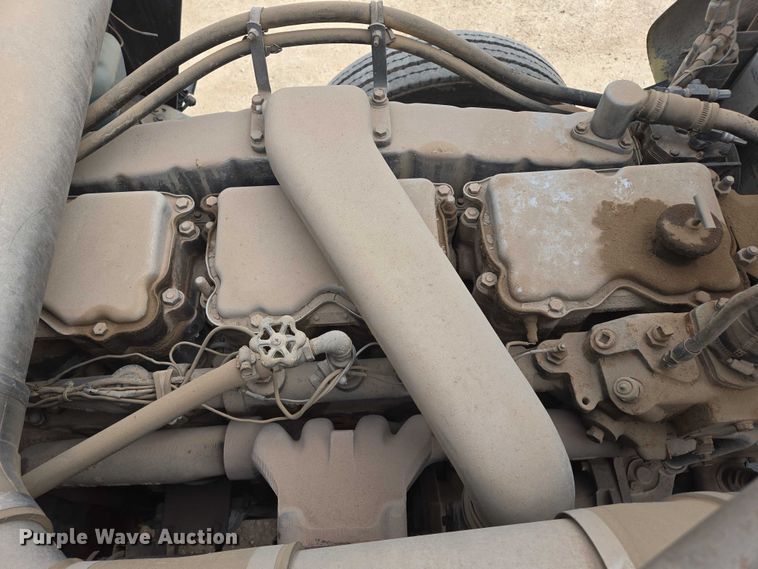 image for item ES2526 1977 Kenworth W900A truck cab and chassis