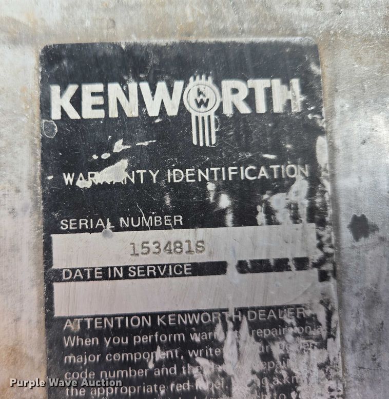 image for item ES2526 1977 Kenworth W900A truck cab and chassis