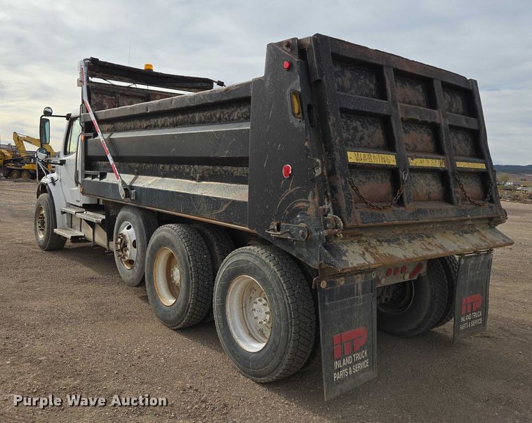 image for item ES2527 2005 Freightliner M2 dump truck