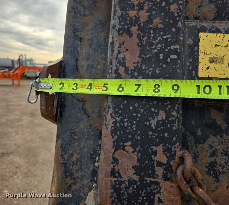 image for item ES2527 2005 Freightliner M2 dump truck