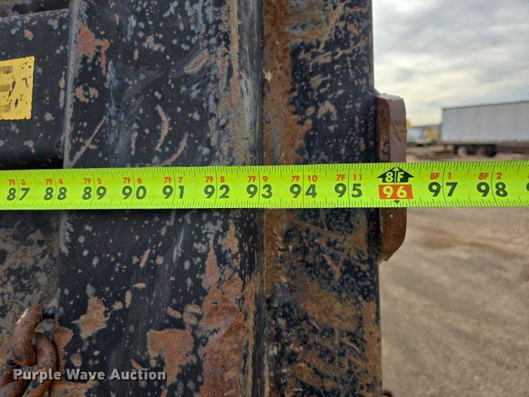 image for item ES2527 2005 Freightliner M2 dump truck