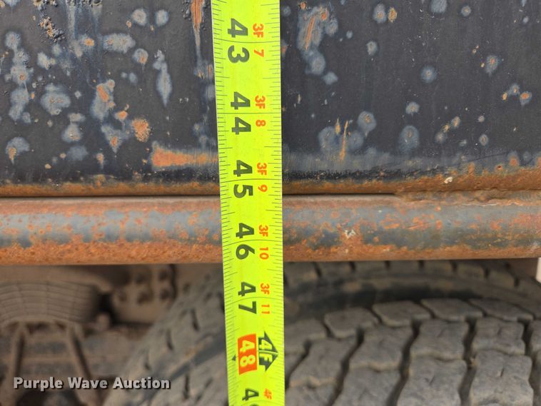 image for item ES2527 2005 Freightliner M2 dump truck