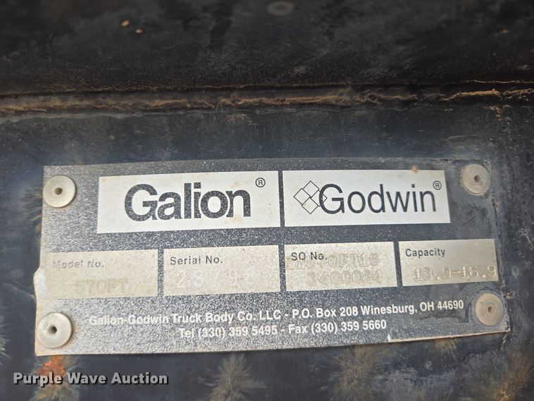 image for item ES2527 2005 Freightliner M2 dump truck