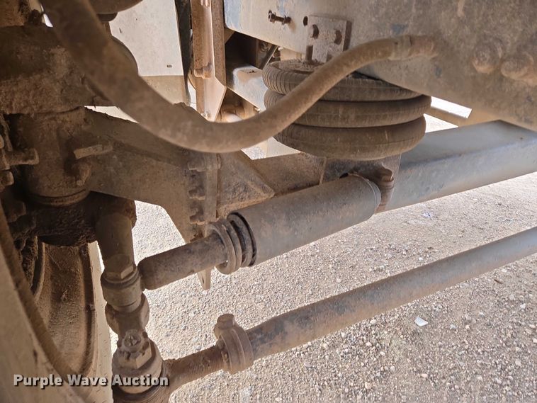 image for item ES2527 2005 Freightliner M2 dump truck