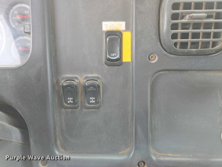 image for item ES2527 2005 Freightliner M2 dump truck