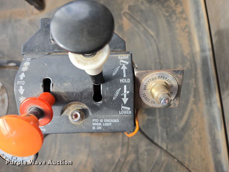 image for item ES2527 2005 Freightliner M2 dump truck