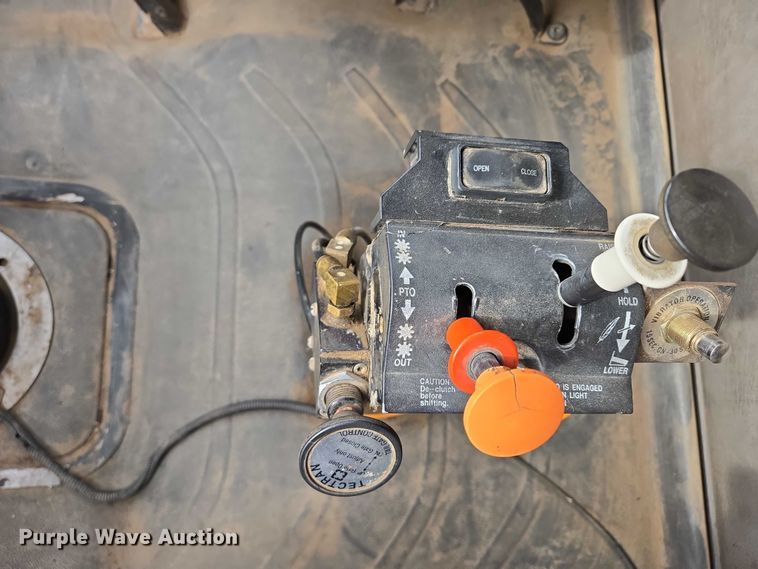 image for item ES2527 2005 Freightliner M2 dump truck