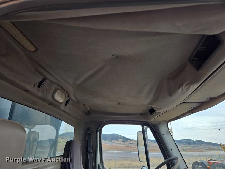 image for item ES2527 2005 Freightliner M2 dump truck