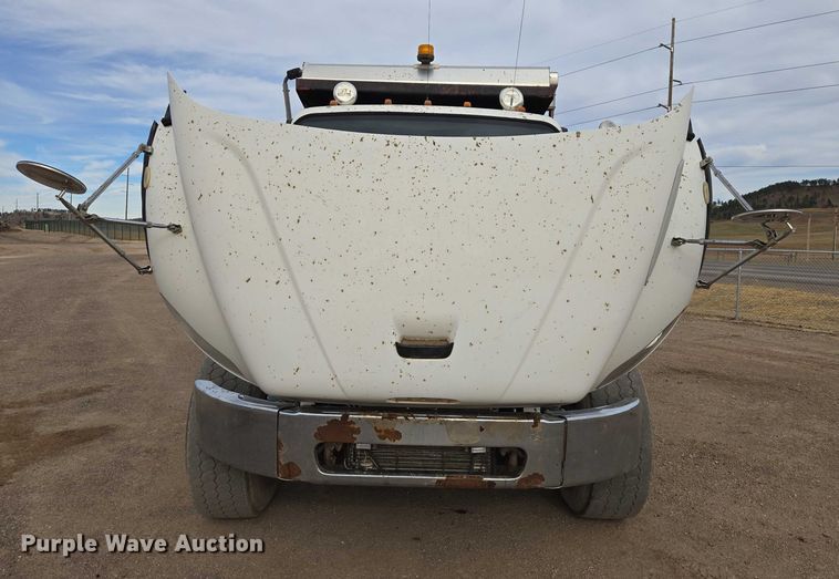 image for item ES2527 2005 Freightliner M2 dump truck