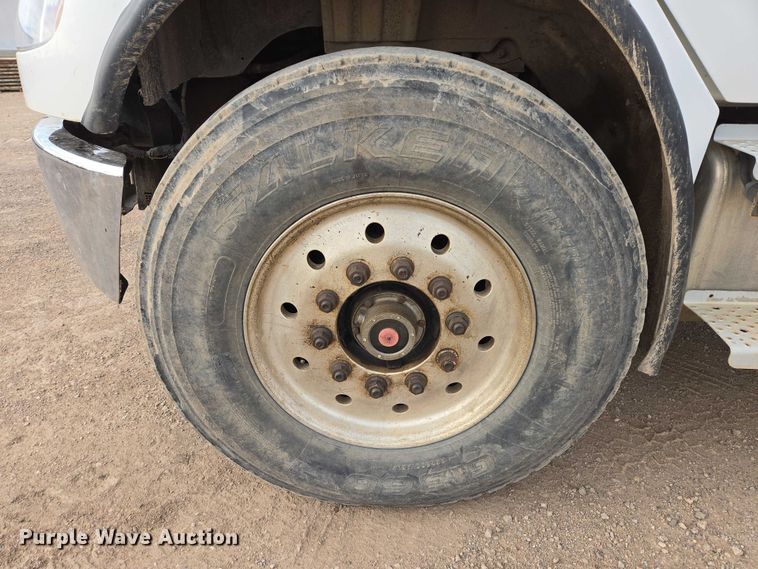 image for item ES2527 2005 Freightliner M2 dump truck