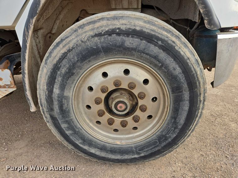 image for item ES2527 2005 Freightliner M2 dump truck