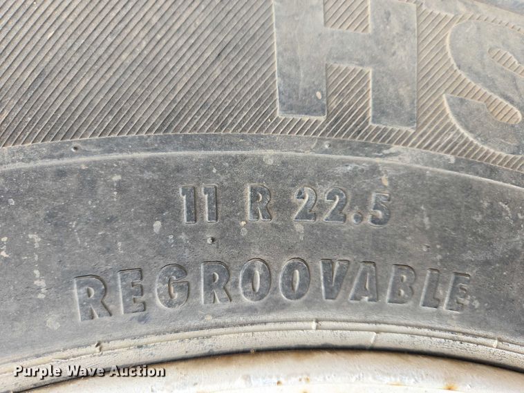 image for item ES2527 2005 Freightliner M2 dump truck